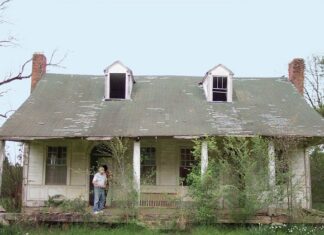 Restoring Your Home: Water Damage Restoration Services in Chicago Southland Restoring Your Home